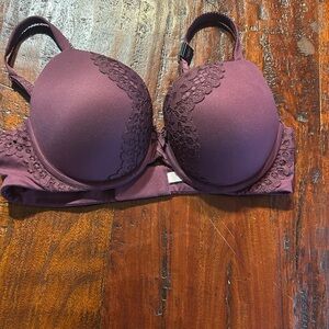 Victoria's Secret Deep Purple Lace Bra 36C